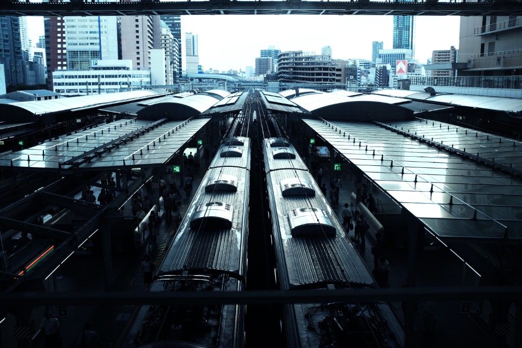 picography-overhead-train-station-alex-knight-1 (1).jpg