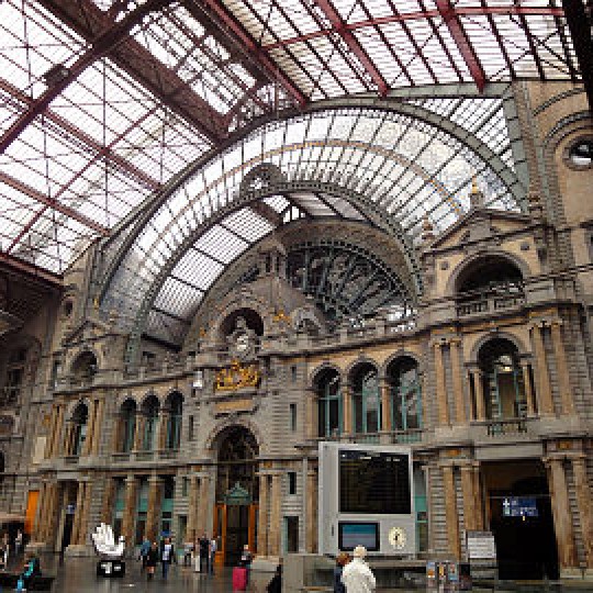 С 15 апреля на Балтийском, Черняховском, Багратионовском и Мамоновском направлениях Калининградской магистрали назначены дополнительные поезда