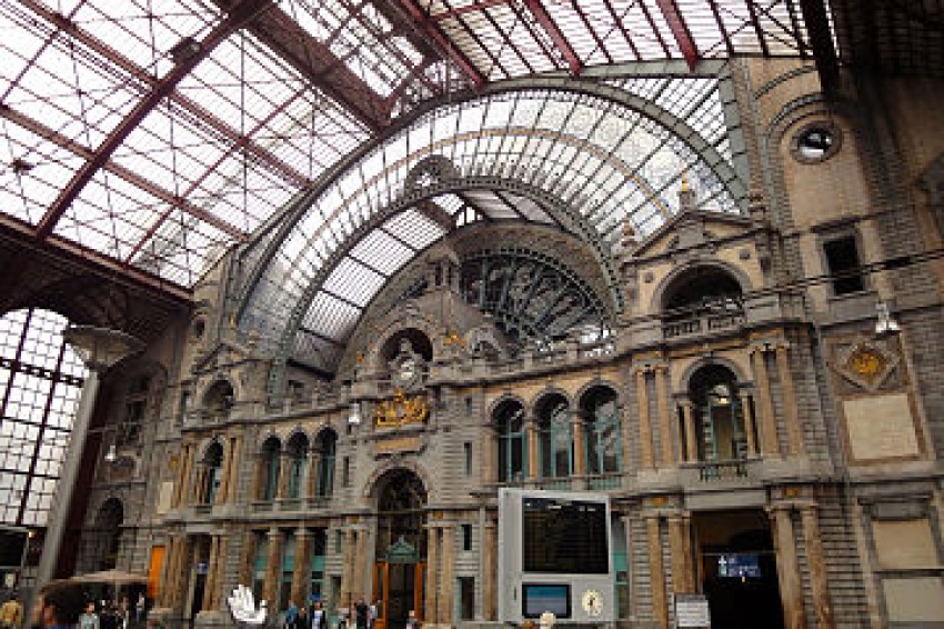 С 15 апреля на Балтийском, Черняховском, Багратионовском и Мамоновском направлениях Калининградской магистрали назначены дополнительные поезда