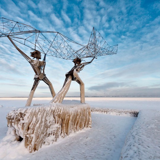 Сервис поиска забытых вещей на Калининградской железной дороге помог вернуть пассажирам телефоны, наушники и авиабилеты